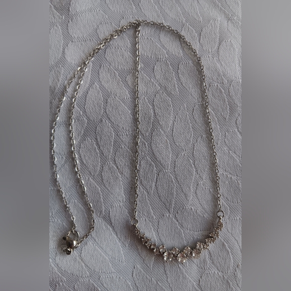 ✨️3 For $15✨️ Elegant Silver Crystal Bar Necklace - Picture 9 of 9